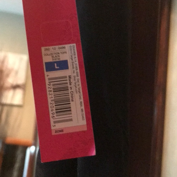 Top - Picture 3 of 5